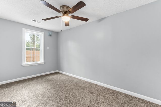 135 Forest Avenue, Bonaire, GA 31005