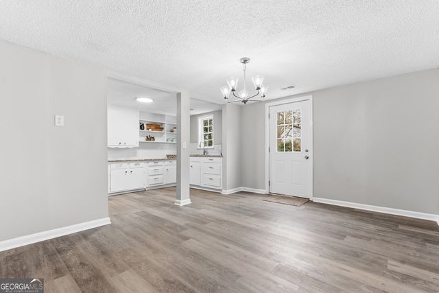 135 Forest Avenue, Bonaire, GA 31005