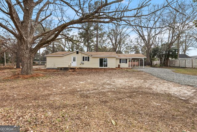 135 Forest Avenue, Bonaire, GA 31005