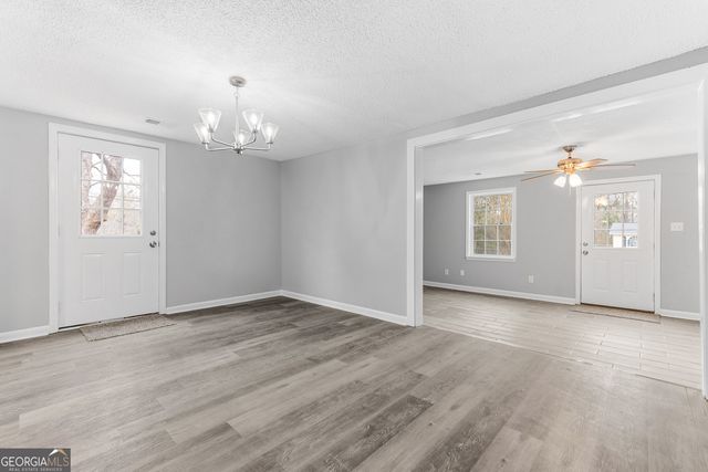 135 Forest Avenue, Bonaire, GA 31005