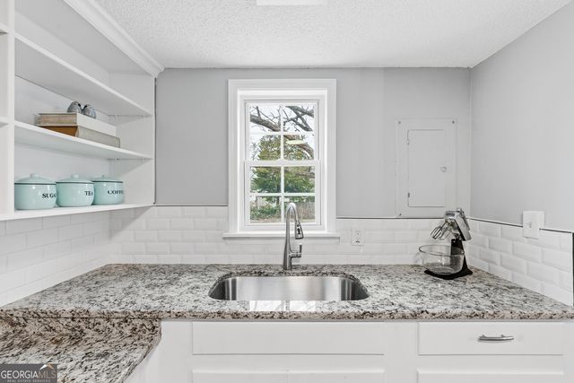 135 Forest Avenue, Bonaire, GA 31005