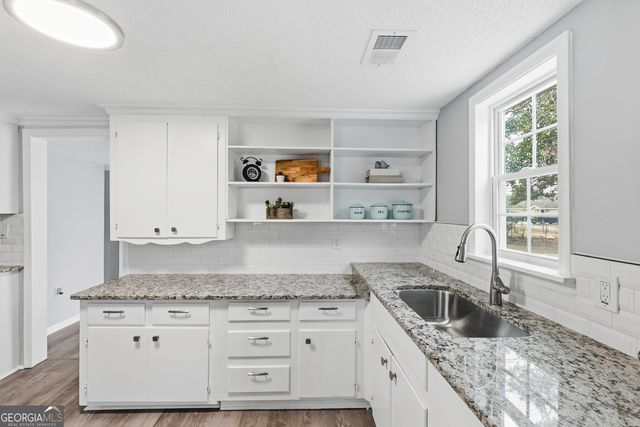 135 Forest Avenue, Bonaire, GA 31005