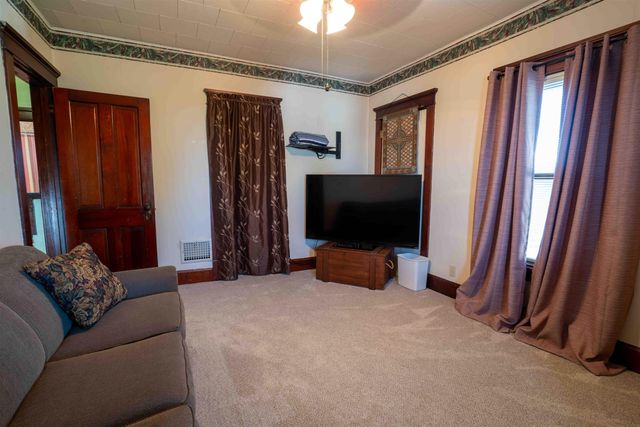 11857 L Avenue, Parkersburg, IA 50665