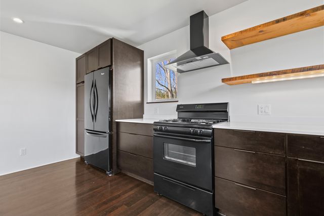 593 Crowson Road, Ashland, OR 97520