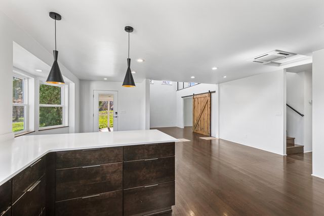 593 Crowson Road, Ashland, OR 97520