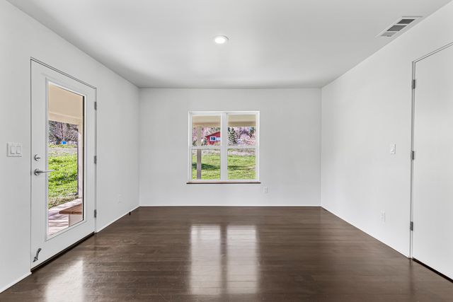 593 Crowson Road, Ashland, OR 97520