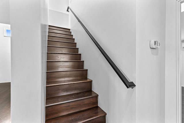 593 Crowson Road, Ashland, OR 97520