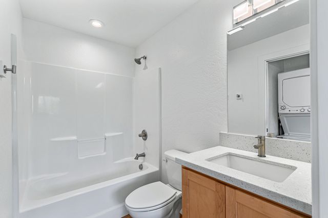 593 Crowson Road, Ashland, OR 97520