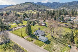 593 Crowson Road, Ashland, OR 97520