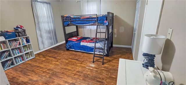 409 W 26th Street, Higginsville, MO 64037