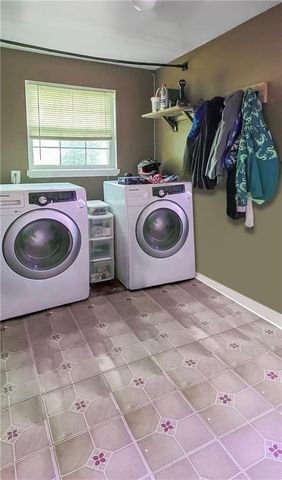 409 W 26th Street, Higginsville, MO 64037