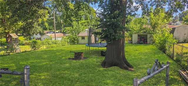 409 W 26th Street, Higginsville, MO 64037