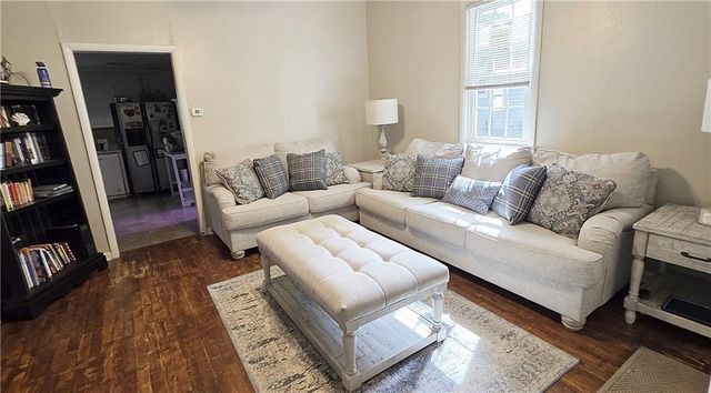 409 W 26th Street, Higginsville, MO 64037