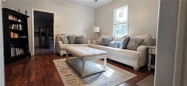 409 W 26th Street, Higginsville, MO 64037