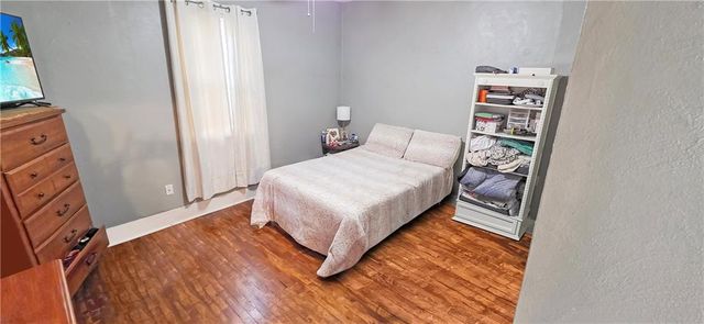 409 W 26th Street, Higginsville, MO 64037