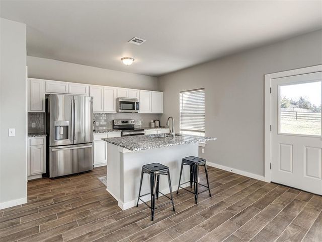 1350 N Kelley Avenue, Guthrie, OK 73044