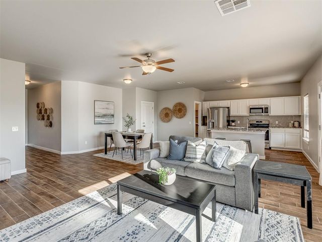 1350 N Kelley Avenue, Guthrie, OK 73044