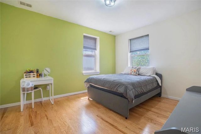 5036 Cabanne Avenue, St Louis, MO 63113