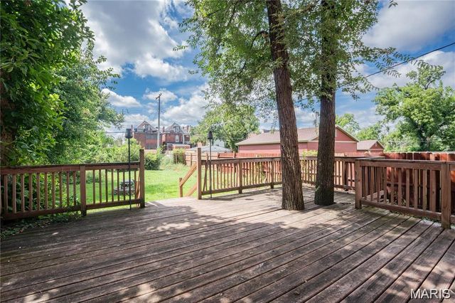 5036 Cabanne Avenue, St Louis, MO 63113