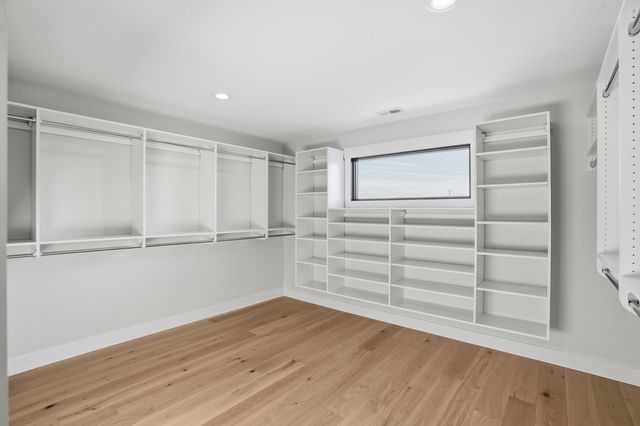 10045 Switch Grass Lane, St. John, IN 46373