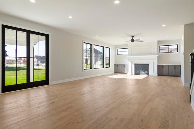 10045 Switch Grass Lane, St. John, IN 46373