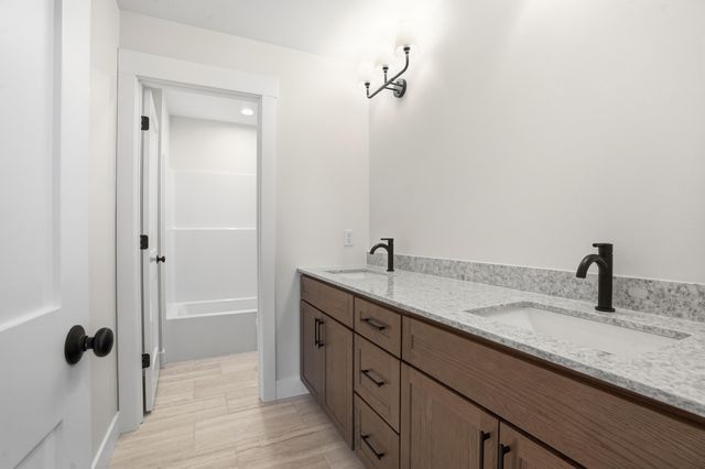 10045 Switch Grass Lane, St. John, IN 46373