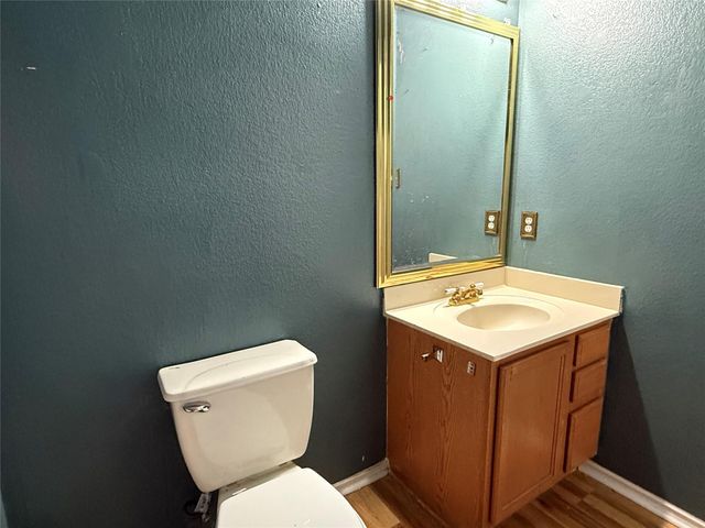 608 Glacier Point TRL, Taylor, TX 76574