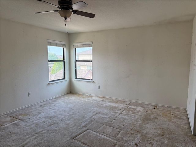 608 Glacier Point TRL, Taylor, TX 76574