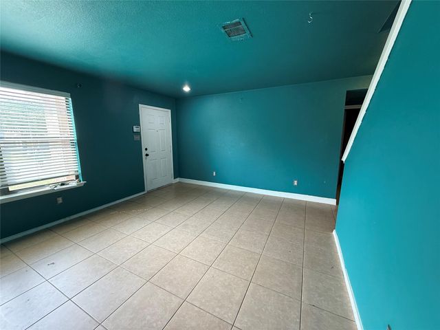 608 Glacier Point TRL, Taylor, TX 76574