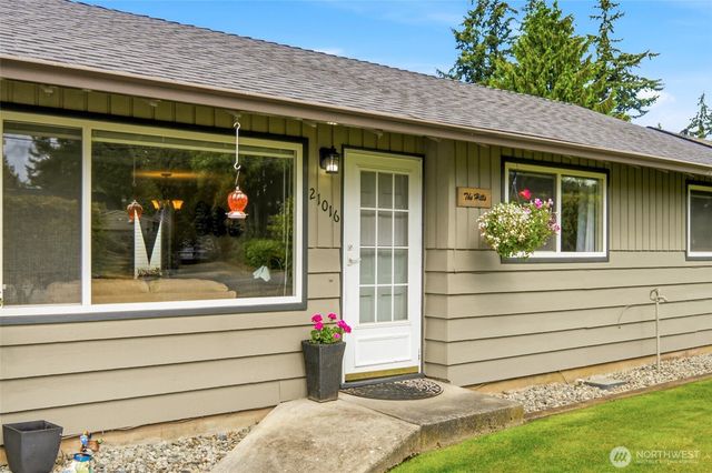 21016 78th Avenue W, Edmonds, WA 98026