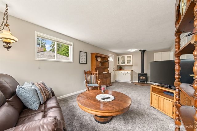 21016 78th Avenue W, Edmonds, WA 98026