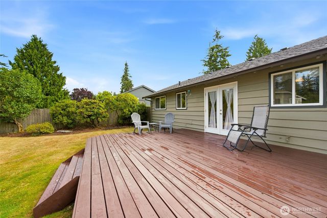 21016 78th Avenue W, Edmonds, WA 98026