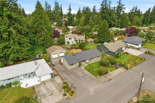 21016 78th Avenue W, Edmonds, WA 98026