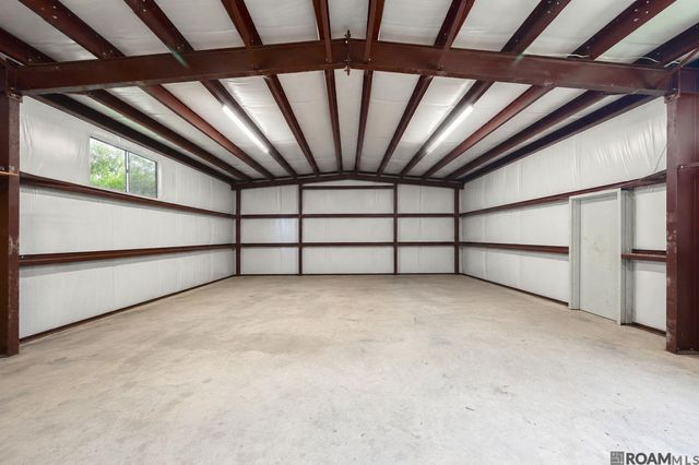 8851 Menlo Dr, Baton Rouge, LA 70808