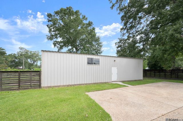 8851 Menlo Dr, Baton Rouge, LA 70808