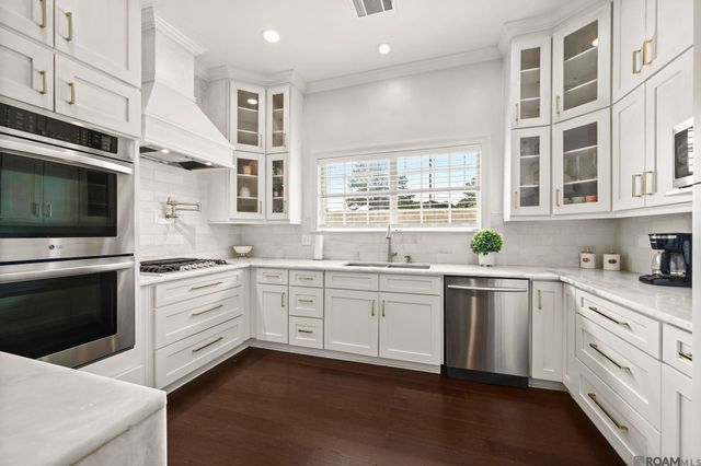 8851 Menlo Dr, Baton Rouge, LA 70808