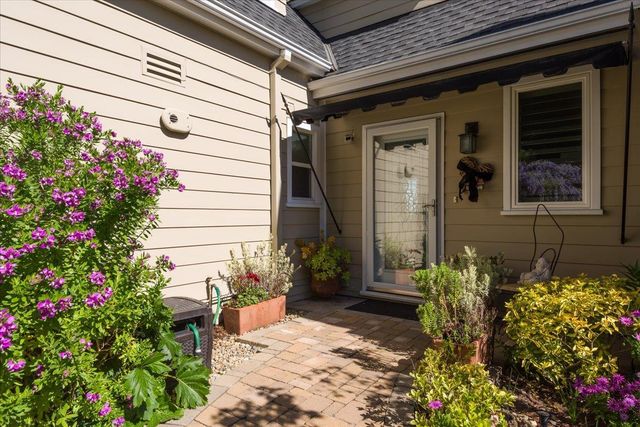 819 HOLLY Road, Belmont, CA 94002