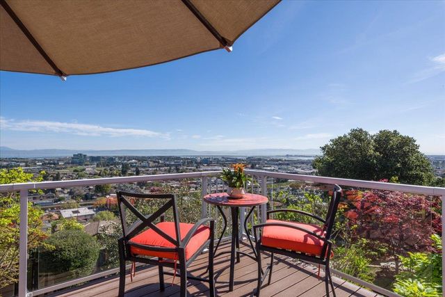 819 HOLLY Road, Belmont, CA 94002