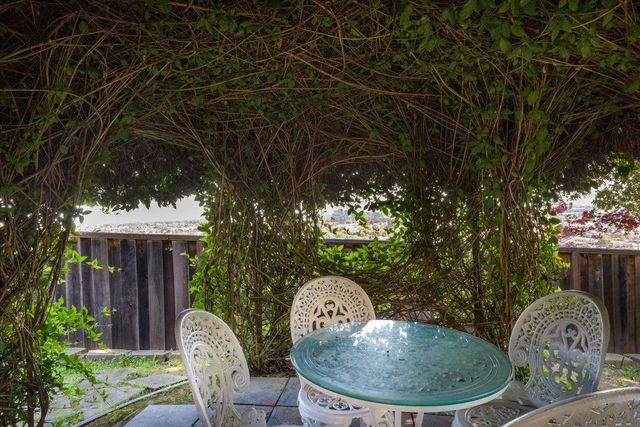 819 HOLLY Road, Belmont, CA 94002