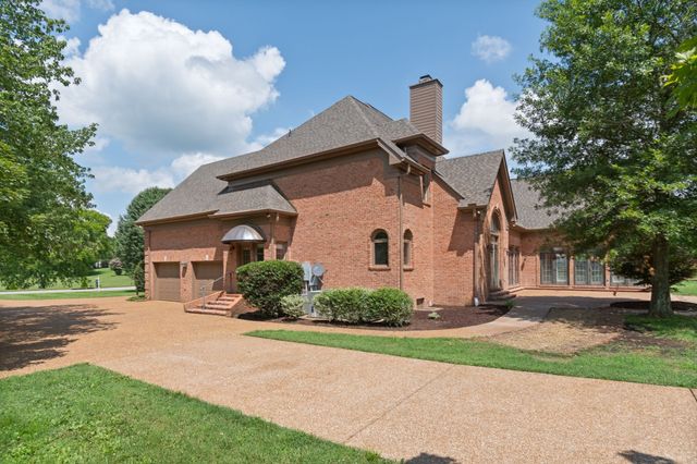 2831 Polo Club Rd, Nashville, TN 37221