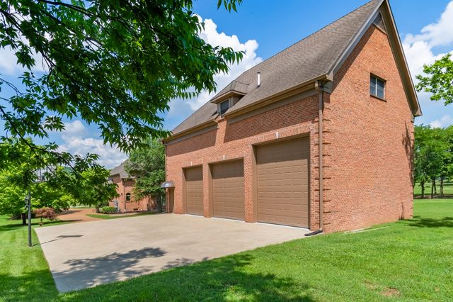 2831 Polo Club Rd, Nashville, TN 37221