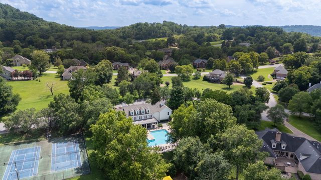 2831 Polo Club Rd, Nashville, TN 37221