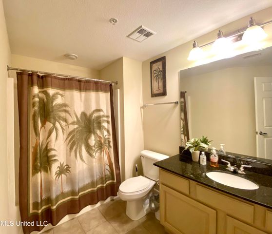 2228 Beach Drive, 504, Gulfport, MS 39507