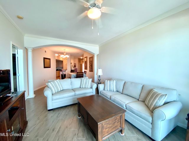 2228 Beach Drive, 504, Gulfport, MS 39507