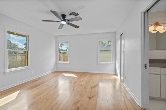 301 Pasadena Pl, Corpus Christi, TX 78411