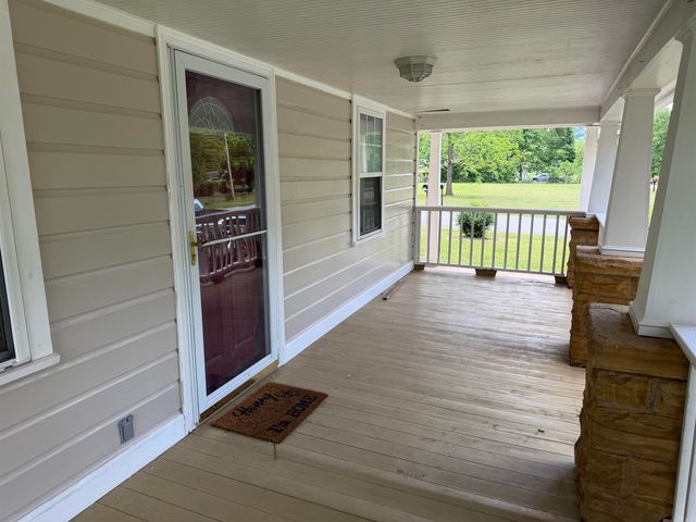 218 Brewer Avenue, Mountain View, AR 72560