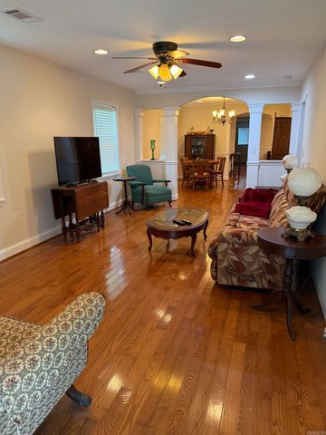 218 Brewer Avenue, Mountain View, AR 72560