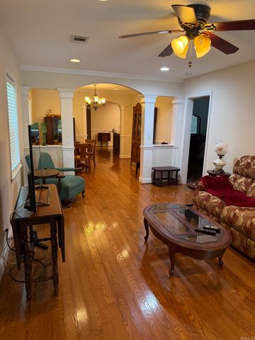 218 Brewer Avenue, Mountain View, AR 72560