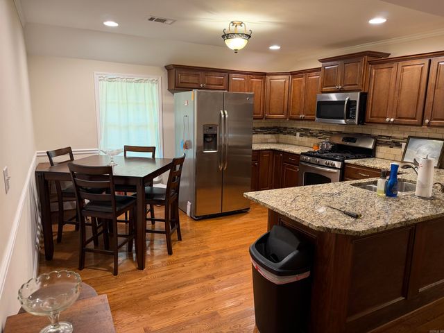 218 Brewer Avenue, Mountain View, AR 72560