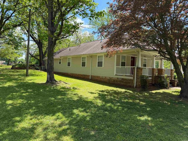 218 Brewer Avenue, Mountain View, AR 72560